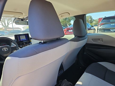 Used 2024 Toyota Corolla LE image 7