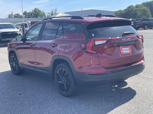 Certified 2024 GMC Terrain SLE w/ Driver Convenience Package FWD image 6