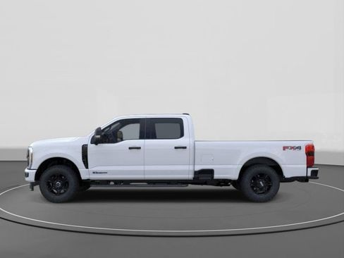 New 2026 Ford F350 4x4 Crew Cab Super Duty image 3