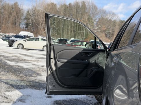 Used 2025 Subaru Forester Premium w/ Convenience Package #1 image 20