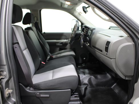Used 2009 GMC Sierra 2500 W/T AWD/4WD image 19