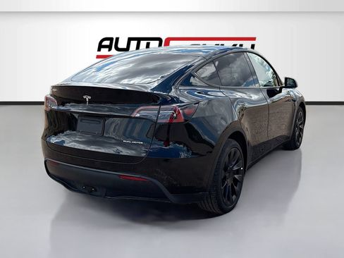 Used 2021 Tesla Model Y Long Range AWD/4WD image 7