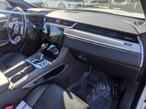 Used 2024 Jaguar F-PACE R-Dynamic S image 20