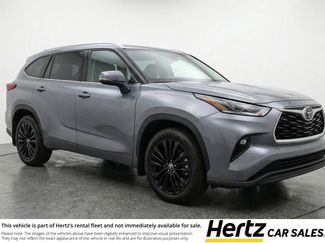 Used 2025 Toyota Highlander XSE video 1