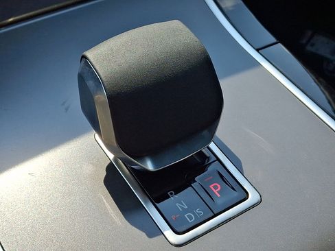 New 2026 Land Rover Range Rover Velar S AWD/4WD image 12