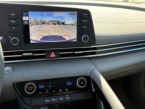 New 2026 Hyundai Elantra Hybrid FWD image 35
