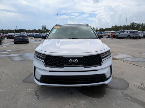 Used 2021 Kia Sorento S w/ Panoramic Sunroof Package FWD image 3