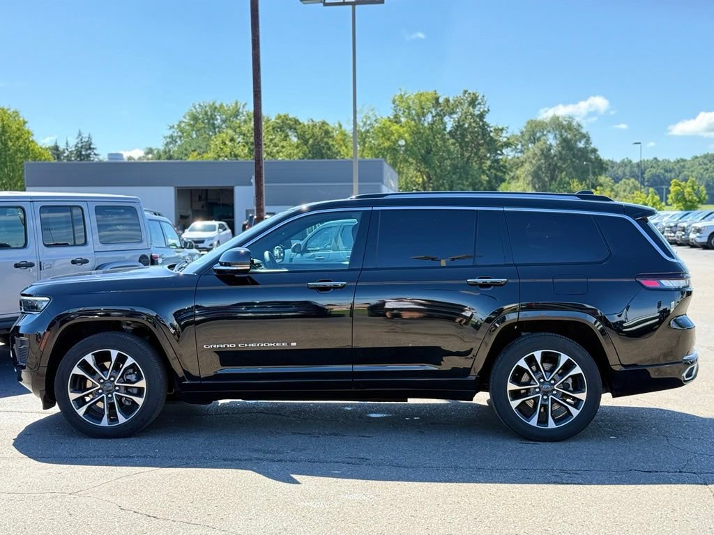 Used 2023 Jeep Grand Cherokee L Overland AWD/4WD image 44