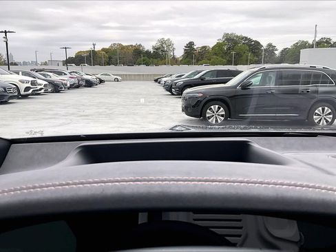 Used 2023 Mercedes-Benz EQS 580 4MATIC SUV image 31