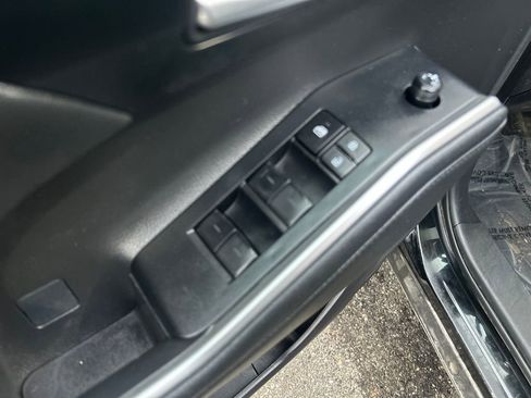 Used 2023 Toyota Highlander XLE image 20