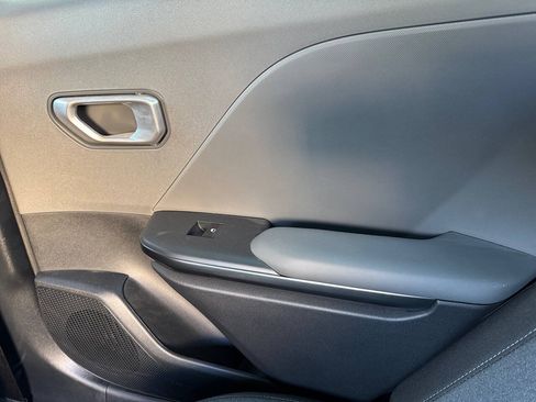 Used 2025 Kia K4 FWD image 19