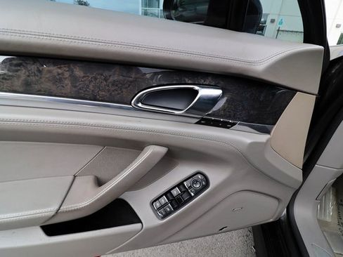 Used 2012 Porsche Panamera Turbo image 40