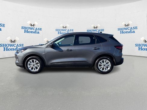 Used 2025 Ford Escape Active w/ Cold Weather Package image 4