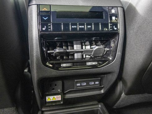 New 2026 Jeep Grand Cherokee L Limited image 40