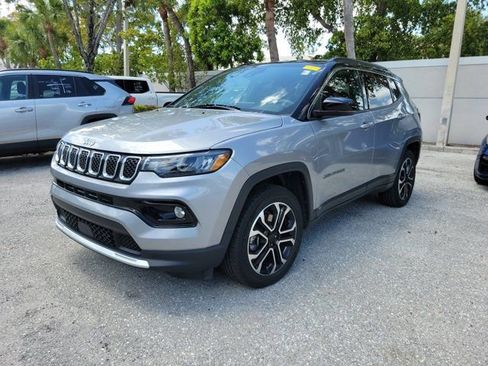 Used 2024 Jeep Compass Limited image 2