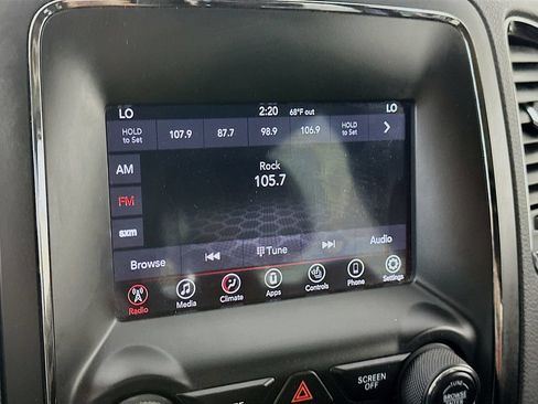 Used 2018 Dodge Durango GT AWD/4WD image 17