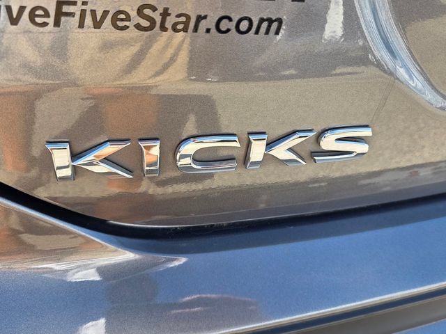 Used 2024 Nissan Kicks S FWD image 12