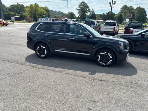 Used 2025 Kia Telluride S AWD/4WD image 49