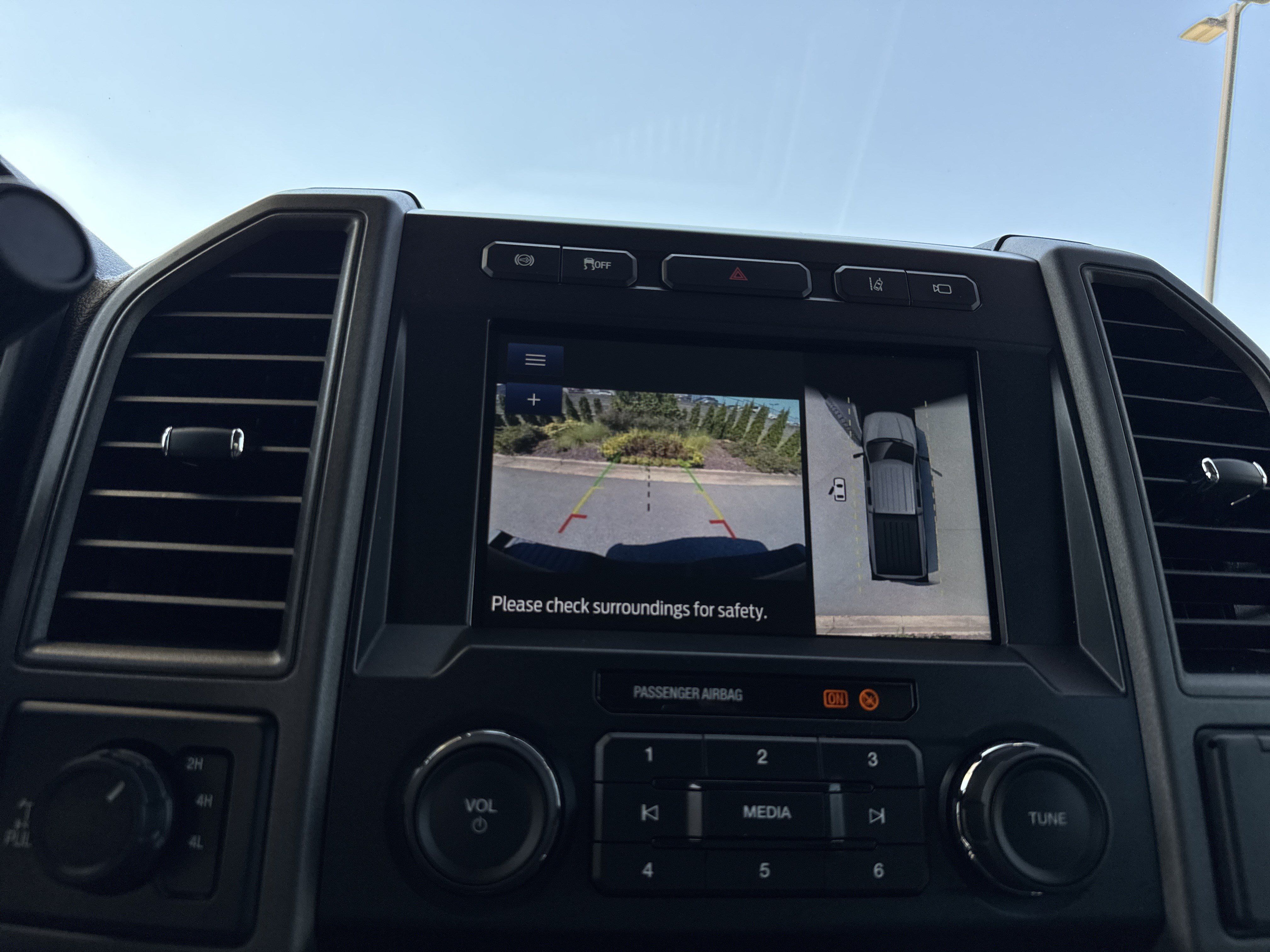 Used 2022 Ford F250 XL w/ STX Appearance Package AWD/4WD image 24