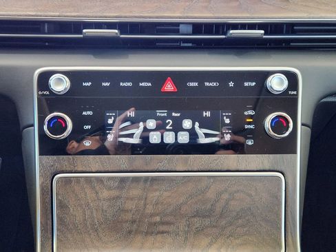 New 2026 Genesis GV80 2.5T Advanced image 11