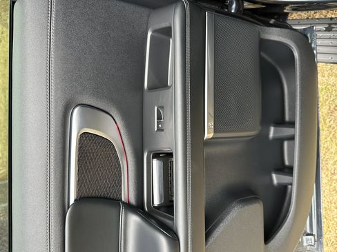 Used 2025 Ford Expedition Platinum w/ Stealth Appearance Package image 69