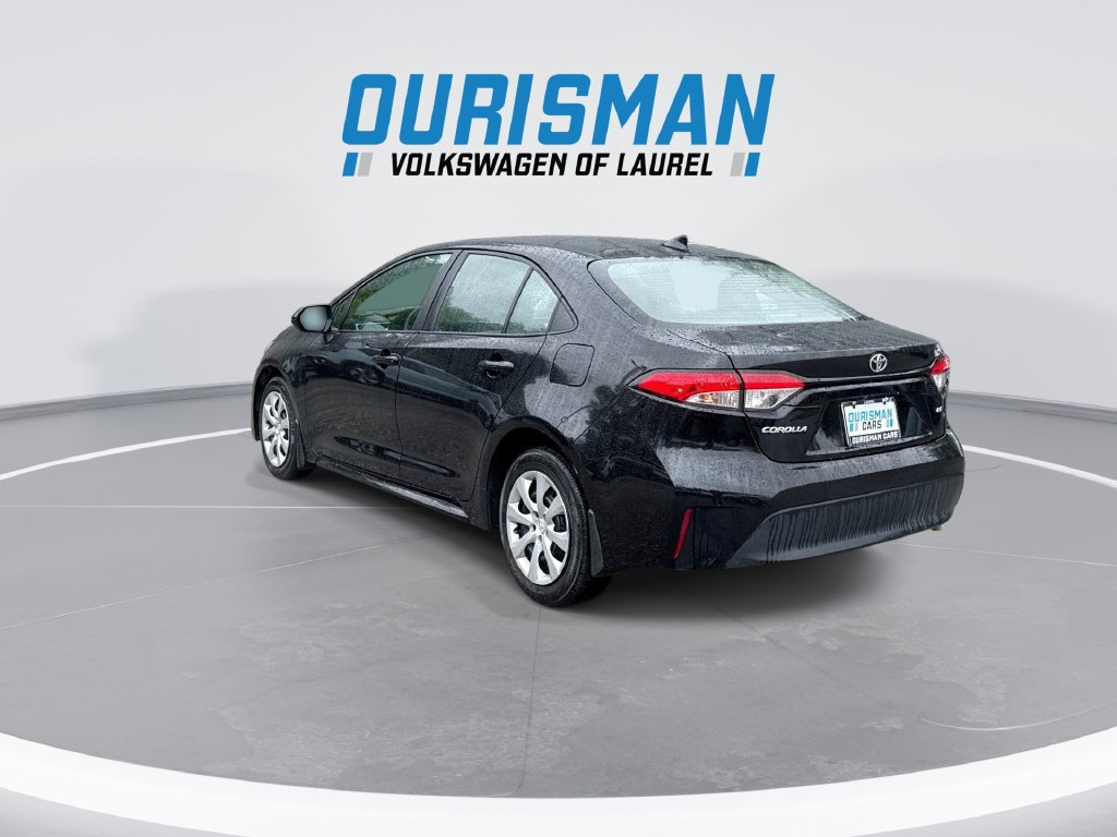 Used 2025 Toyota Corolla LE FWD image 6