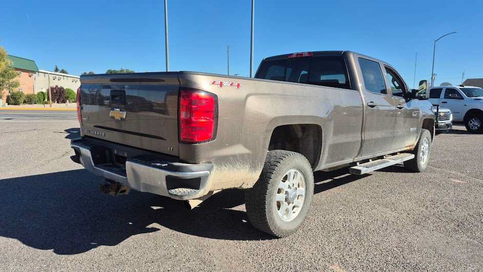 Used 2015 Chevrolet Silverado 2500 LT w/ LT Convenience Package AWD/4WD image 3