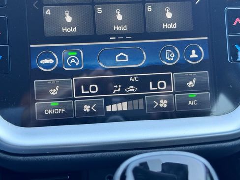 Used 2023 Subaru Outback Premium AWD/4WD image 9