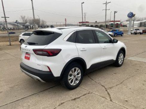 Used 2024 Ford Escape Active w/ Tech Pack #1 image 5