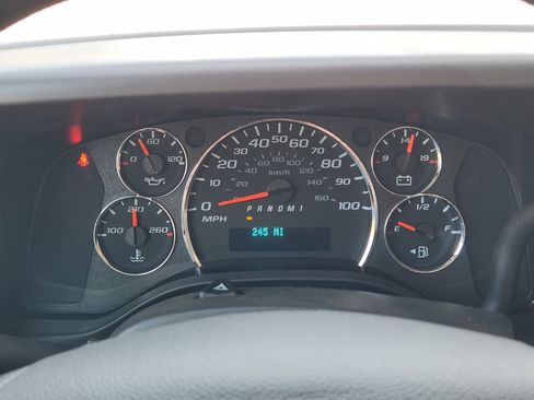 New 2025 Chevrolet Express 3500 image 21