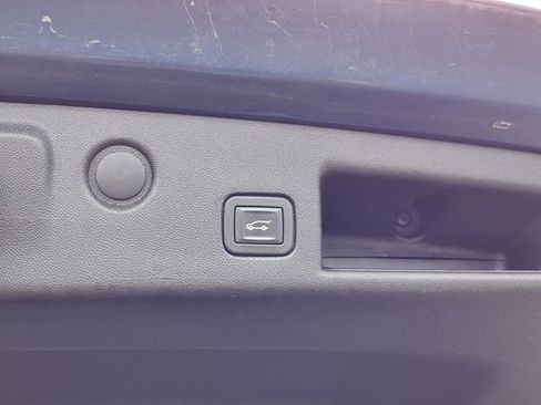 Used 2019 Chevrolet Equinox LT image 21