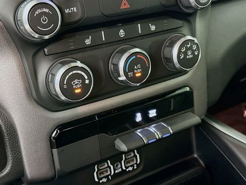 Certified 2023 RAM 1500 Big Horn AWD/4WD image 25