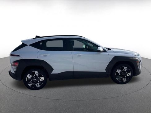 Used 2025 Hyundai Kona SEL image 16