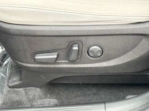 Used 2020 Kia Telluride EX w/ EX Premium Package image 17