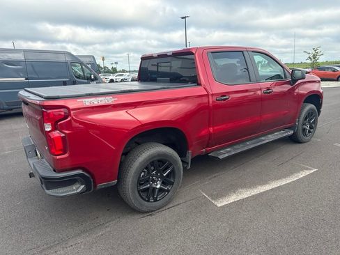 Used 2025 Chevrolet Silverado 1500 LT Trail Boss w/ Convenience Package II AWD/4WD image 3