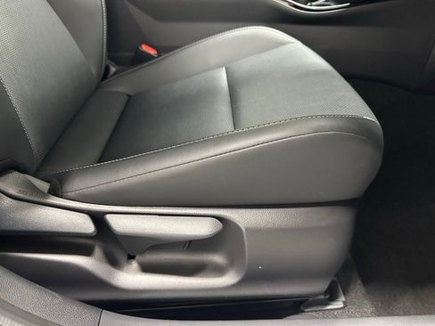 Used 2025 Toyota Prius XLE image 60