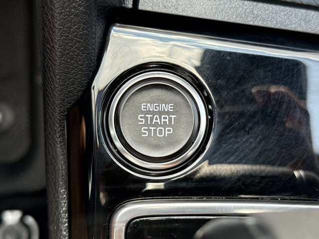 Used 2025 Kia Sportage EX FWD image 21