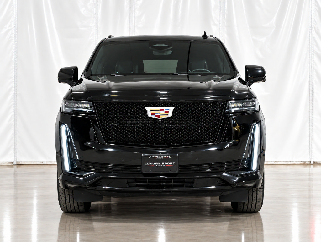 Used 2022 Cadillac Escalade Sport Platinum w/ LPO, ONYX Package AWD/4WD image 5