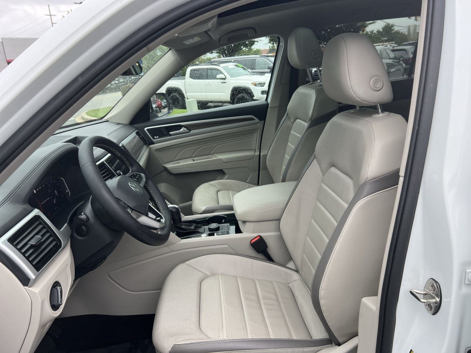 Used 2021 Volkswagen Atlas SEL Premium AWD/4WD image 13