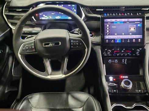 Used 2022 Jeep Grand Cherokee Limited 4xe image 22