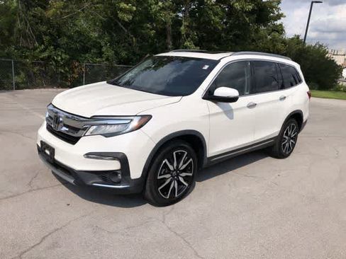 Used 2019 Honda Pilot Elite image 2