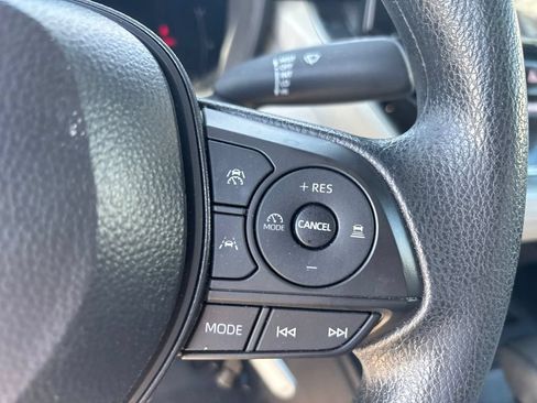 Used 2026 Toyota Corolla Cross L FWD image 19
