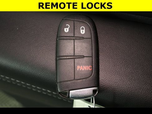 Used 2023 Dodge Durango SXT Launch Edition image 12