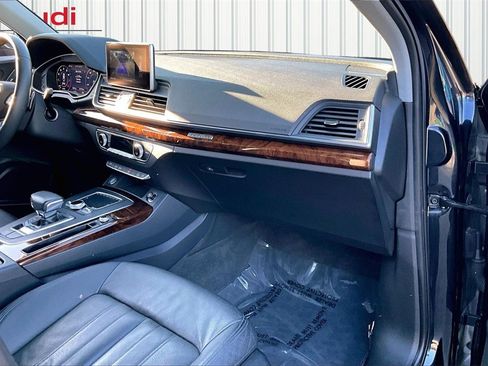 Used 2018 Audi Q5 2.0T Premium Plus w/ Premium Plus Package image 26
