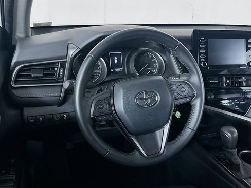 Used 2024 Toyota Camry SE FWD image 18