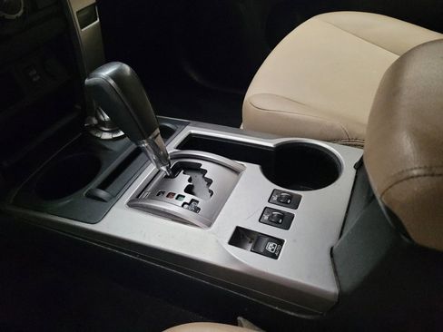 Used 2018 Toyota 4Runner SR5 Premium AWD/4WD image 26