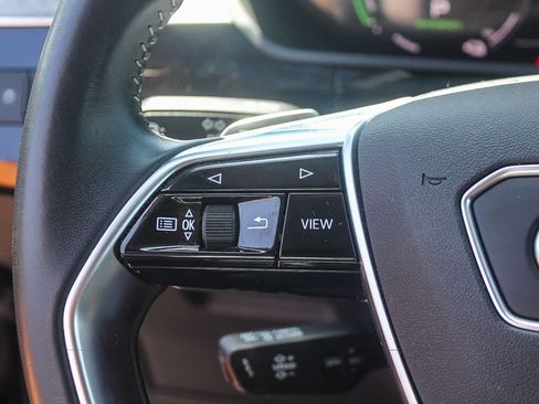 Used 2021 Audi e-tron Premium w/ Convenience Plus Package AWD/4WD image 29