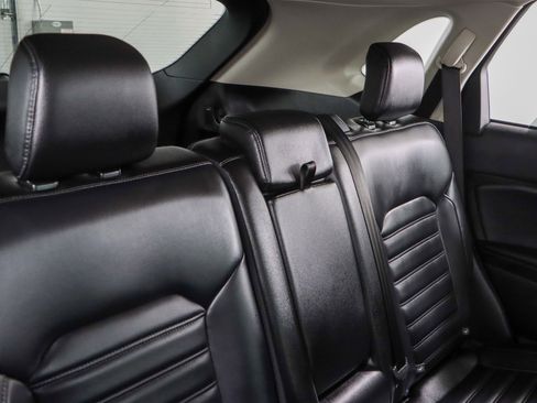 Used 2024 Ford Edge SEL image 27