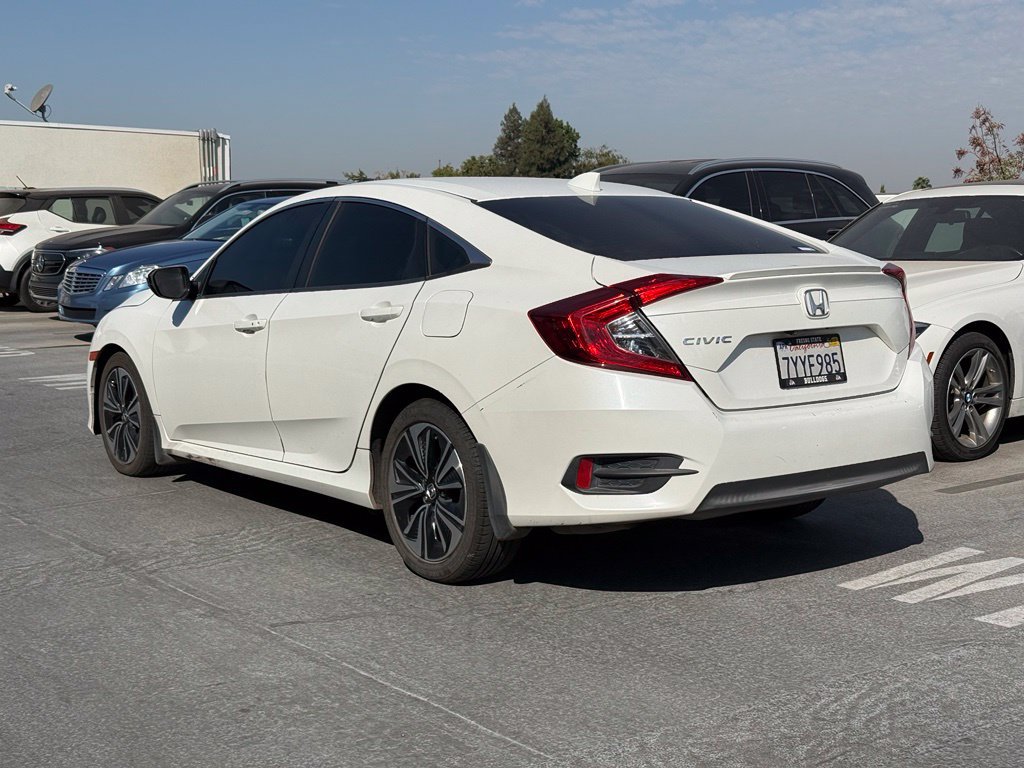 Used 2017 Honda Civic EX-T image 2