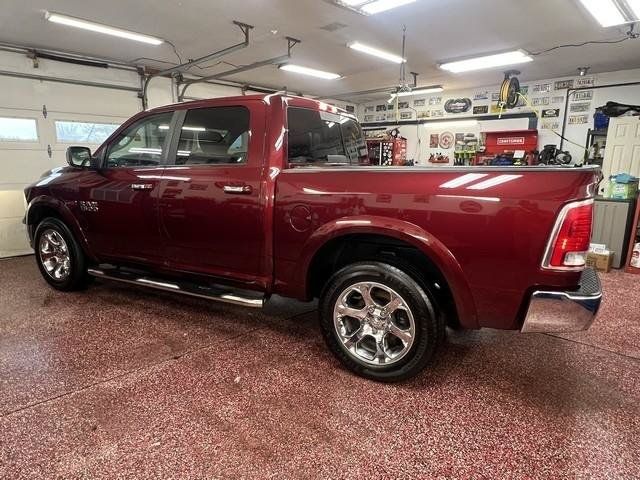 Used 2018 RAM 1500 Laramie w/ Convenience Group AWD/4WD image 2